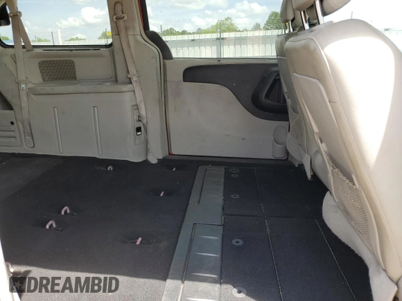 2013 Chrysler Town & Country Touring with VIN 2C4RC1BG7DR539192, listed as a Copart auction lot 55478485 with 325,923 mi miles and Clean Title. Bid and sale history available at carsss.com. Image 11.