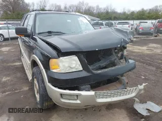 2006 Ford Expedition Eddie Bauer z VIN 1FMFU18566LA02861, wystawiony jako IAAI lot #41128769 z przebiegiem 265 673 mil mil oraz . Historia ofert i sprzedaży dostępna na DreamBid. Obrazek 1.