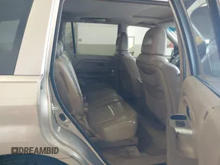 2005 Honda Pilot EX-L with VIN 5FNYF18565B019345, listed as a IAAI auction lot 41641423 with 282,099 mi miles. Bid and sale history available at carsss.com. Image 8.