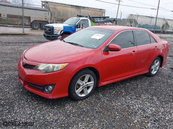 2012 Toyota Camry L with VIN 4T1BF1FK0CU553374, listed as a IAAI auction lot 41955332 with 259,751 mi miles. Bid and sale history available at carsss.com. Image 2.
