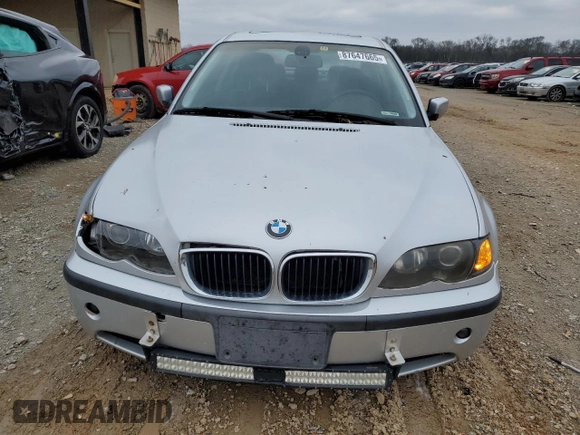2004 BMW 3 Series 330i with VIN WBAEV53414KM33644, listed as a Copart auction lot 87647665 with 164,609 mi miles and Clean Title. Bid and sale history available at carsss.com. Image 5.