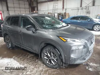 2022 Nissan Rogue S z VIN 5N1BT3AB3NC686277, wystawiony jako IAAI lot #41619365 z przebiegiem 30 983 mil mil oraz . Historia ofert i sprzedaży dostępna na DreamBid. Obrazek 1.