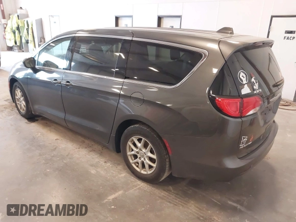 2017 Chrysler Pacifica Touring with VIN 2C4RC1DGXHR502480, listed as a IAAI auction lot 41888752 with 134,923 mi miles and . Bid and sale history available at DreamBid. Image 3.