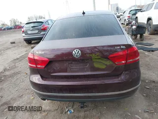 2014 Volkswagen Passat SEL Premium with VIN 1VWCS7A37EC022413, listed as a IAAI auction lot 40597042 with 131,866 mi miles. Bid and sale history available at carsss.com. Image 17.