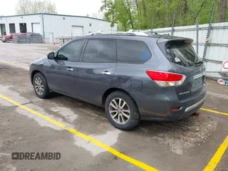2013 Nissan Pathfinder Platinum z VIN 5N1AR2MM3DC664568, wystawiony jako IAAI lot #42265334 z przebiegiem 253 368 mil mil oraz . Historia ofert i sprzedaży dostępna na DreamBid. Obrazek 3.
