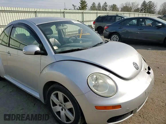 2007 Volkswagen New Beetle Coupe with VIN 3VWPG31C47M510263, listed as a Copart auction lot 47728275 with 142,248 mi miles and Salvage Title. Bid and sale history available at carsss.com. Image 11.