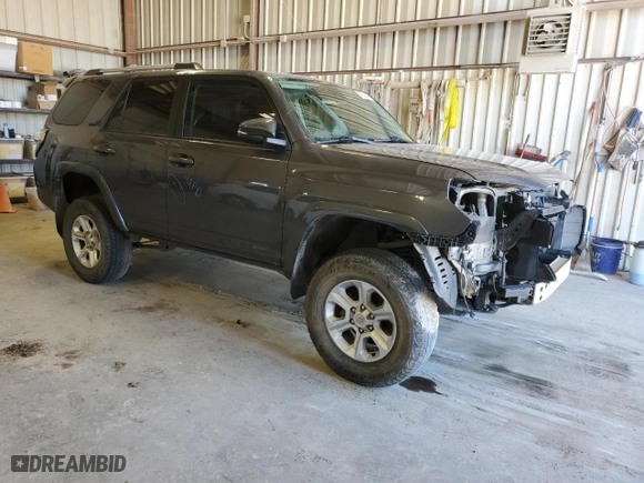 2020 Toyota 4Runner SR5 with VIN JTEBU5JR0L5768961, listed as a Copart auction lot 48237465 with 90,448 mi miles and Salvage Title. Bid and sale history available at carsss.com. Image 4.