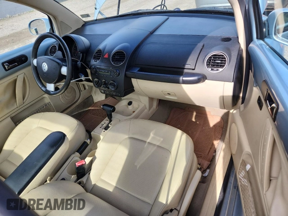 2010 Volkswagen Beetle with VIN 3VWRG3AG9AM018685, listed as a Copart auction lot 64543775 with 103,537 mi miles and Salvage title. Bid and sale history available at DreamBid. Image 8.