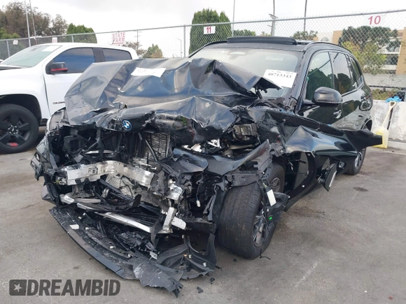 2023 BMW X5 xDrive45e z VIN 5UXTA6C02P9P59732, wystawiony jako IAAI lot #40713343 z przebiegiem Nie podano mil oraz . Historia ofert i sprzedaży dostępna na DreamBid. Obrazek 6.