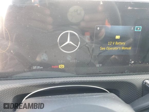 2025 Mercedes-Benz CLA 250 z VIN W1K5J4GB7SN516532, wystawiony jako Copart lot #86814014 z przebiegiem 4 053 mil mil oraz Szkoda całkowita • Salvage title. Historia ofert i sprzedaży dostępna na DreamBid. Obrazek 9.
