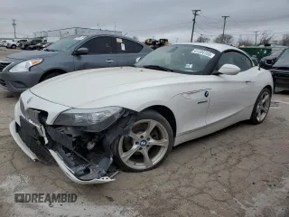 2011 BMW Z4 sDrive30i with VIN WBALM5C5XBE377878, listed as a Copart auction lot 41354155 with 0 mi miles and Clean Title. Bid and sale history available at carsss.com. Image 1.