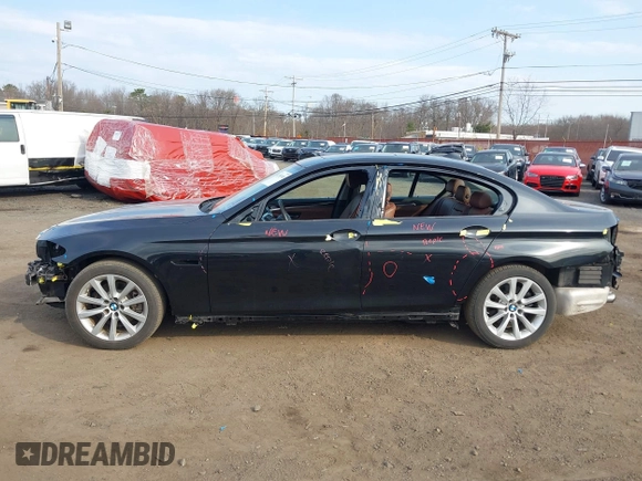 2013 BMW 5 Series 528i xDrive with VIN WBAXH5C54DD107785, listed as a IAAI auction lot 41781348 with 80,086 mi miles. Bid and sale history available at carsss.com. Image 15.
