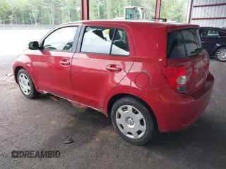 2010 Scion xD z VIN JTKKU4B47AJ057546, wystawiony jako IAAI lot #42484796 z przebiegiem 120 063 mil mil oraz . Historia ofert i sprzedaży dostępna na DreamBid. Obrazek 3.