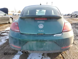 2018 Volkswagen Beetle S z VIN 3VWFD7AT7JM700755, wystawiony jako Copart lot #44312585 z przebiegiem 92 694 mil mil oraz Szkoda całkowita • Salvage title. Historia ofert i sprzedaży dostępna na DreamBid. Obrazek 6.