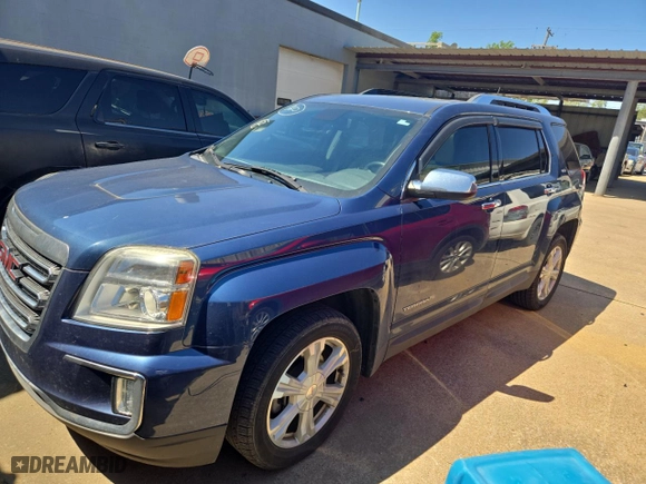 2016 GMC Terrain SLT with VIN 2GKALPEK1G6267975, listed as a Copart auction lot 52556975 with 111,252 mi miles and Salvage Title. Bid and sale history available at carsss.com. Image 2.