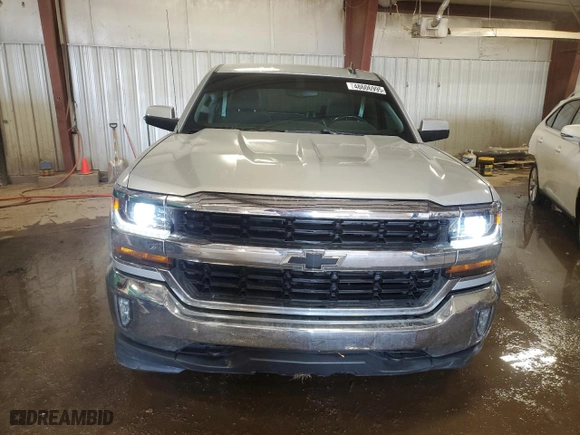 2018 Chevrolet Silverado 1500 LT with VIN 2GCVKREC3J1107315, listed as a Copart auction lot 48606995 with 118,814 mi miles and Clean Title. Bid and sale history available at carsss.com. Image 5.