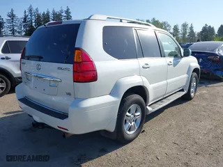2007 Lexus GX 470 with VIN JTJBT20X870131127, listed as a IAAI auction lot 42111172 with 203,780 mi miles. Bid and sale history available at carsss.com. Image 4.