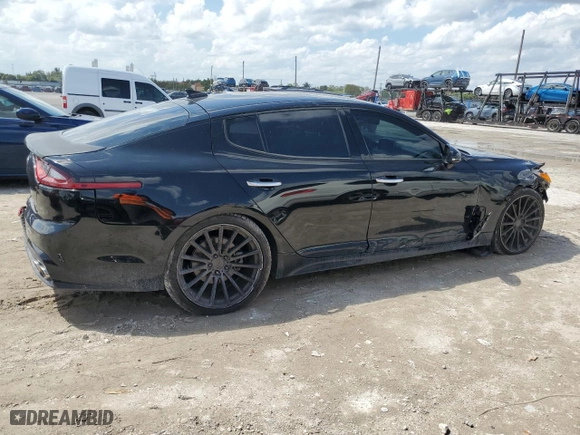 2018 Kia Stinger with VIN KNAE15LA6J6041037, listed as a Copart auction lot 50062155 with 90,101 mi miles and Non Repairable. Bid and sale history available at carsss.com. Image 3.