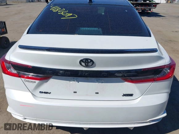 2025 Toyota Camry LE with VIN 4T1DAACK7SU033649, listed as a IAAI auction lot 41823097 with 9,392 mi miles and . Bid and sale history available at carsss.com. Image 16.