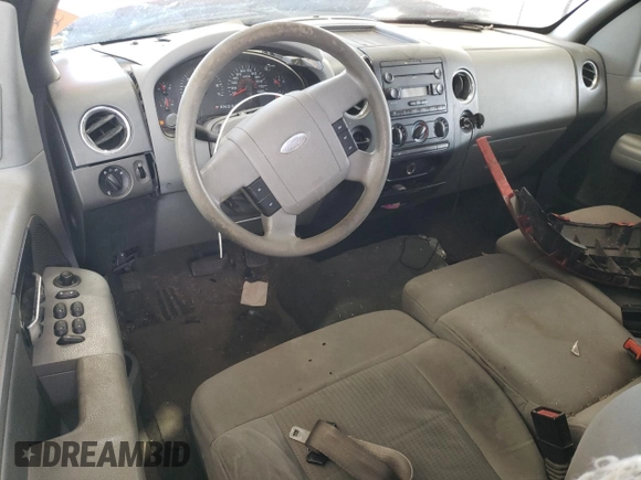 2007 Ford F-150 XL z VIN 1FTPX12V37NA55550, wystawiony jako Copart lot #52700325 z przebiegiem 219 721 mil mil oraz Szkoda całkowita • Salvage title. Historia ofert i sprzedaży dostępna na DreamBid. Obrazek 8.
