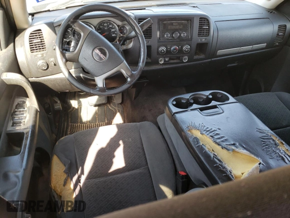 2008 GMC Sierra 1500 SLE1 z VIN 3GTEC13J58G244290, wystawiony jako Copart lot #52944255 z przebiegiem Nie podano mil oraz Szkody całkowita. Historia ofert i sprzedaży dostępna na DreamBid. Obrazek 8.