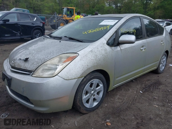 2004 Toyota Prius with VIN JTDKB20U940115946, listed as a IAAI auction lot 42202909 with 213,844 mi miles and . Bid and sale history available at DreamBid. Image 2.