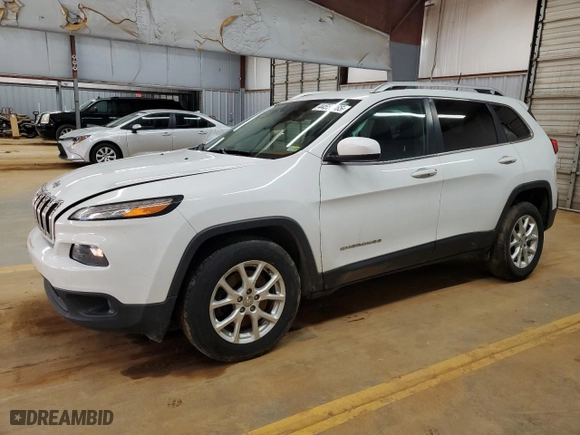 2016 Jeep Cherokee Latitude with VIN 1C4PJMCS1GW140582, listed as a Copart auction lot 44553865 with 146,155 mi miles and Salvage Title. Bid and sale history available at carsss.com. Image 1.