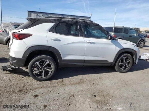2021 Chevrolet TrailBlazer RS with VIN KL79MTSL5MB164095, listed as a Copart auction lot 85916384 with 71,109 mi miles and Salvage Title. Bid and sale history available at carsss.com. Image 3.