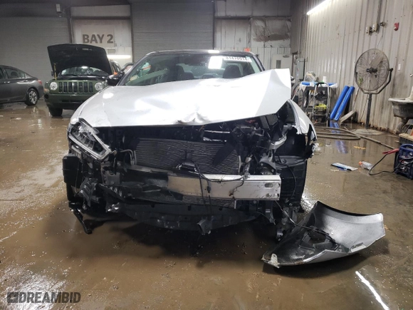 2023 Nissan Maxima Platinum with VIN 1N4AA6FV3PC504287, listed as a Copart auction lot 81470914 with 19,544 mi miles and Salvage Title. Bid and sale history available at carsss.com. Image 5.