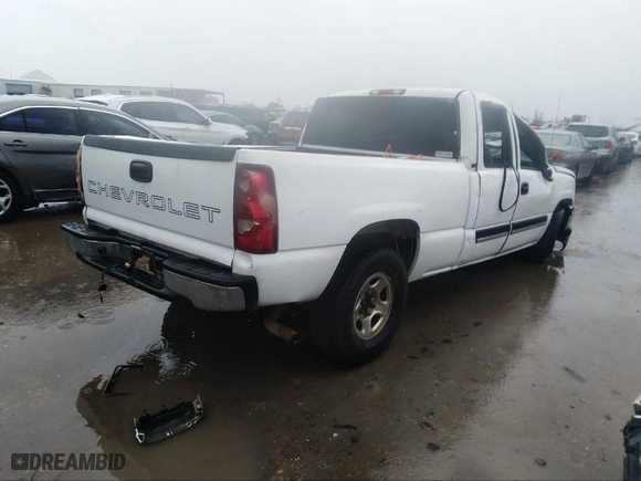 2003 Chevrolet Silverado 1500 LS with VIN 2GCEC19X831281928, listed as a IAAI auction lot 39792707 with 1 mi miles. Bid and sale history available at carsss.com. Image 4.