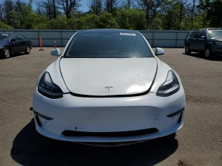 2021 Tesla Model 3 Standard Range Plus z VIN 5YJ3E1EA3MF027335, wystawiony jako Copart lot #58379945 z przebiegiem 43 887 mil mil oraz Szkoda całkowita • Salvage title. Historia ofert i sprzedaży dostępna na DreamBid. Obrazek 5.