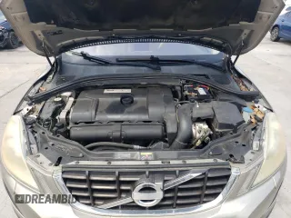2012 Volvo XC60 3.2L z VIN YV4952DL5C2282067, wystawiony jako Copart lot #45854725 z przebiegiem 248 826 mil mil oraz Szkoda całkowita • Salvage title. Historia ofert i sprzedaży dostępna na DreamBid. Obrazek 24.