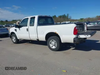 2008 Ford Super Duty F-250 SRW XL with VIN 1FTNX20508EE11793, listed as a IAAI auction lot 42158393 with 144,921 mi miles. Bid and sale history available at carsss.com. Image 3.