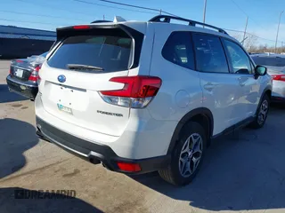 2023 Subaru Forester Premium с VIN JF2SKADC2PH472906, выставлен на аукционе IAAI как лот 41804166 с пробегом 12 294 миль миль и . История ставок и продаж доступна на DreamBid. Изображение 4.