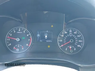 2018 Kia Optima LX z VIN 5XXGT4L30JG234223, wystawiony jako IAAI lot #42204025 z przebiegiem 162 545 mil mil oraz . Historia ofert i sprzedaży dostępna na DreamBid. Obrazek 7.
