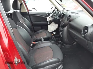 2015 MINI Countryman S with VIN WMWZC3C56FWP53249, listed as a IAAI auction lot 42256130 with 104,415 mi miles and . Bid and sale history available at DreamBid. Image 5.