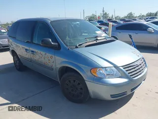 2005 Chrysler Town & Country with VIN 1C4GP45R25B288222, listed as a IAAI auction lot 40536252 with 91,538 mi miles. Bid and sale history available at carsss.com. Image 1.