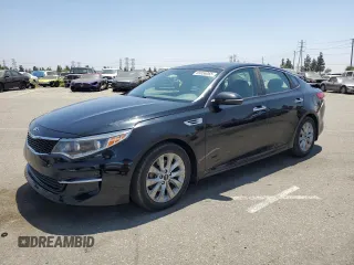 2016 Kia Optima EX z VIN 5XXGU4L30GG012870, wystawiony jako Copart lot #65856065 z przebiegiem 138 015 mil mil oraz Szkoda całkowita • Salvage title. Historia ofert i sprzedaży dostępna na DreamBid. Obrazek 1.