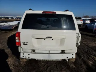 2007 Jeep Patriot Sport with VIN 1J8FF28WX7D355881, listed as a Copart auction lot 82766473 with 120,519 mi miles and Salvage Title. Bid and sale history available at DreamBid. Image 6.