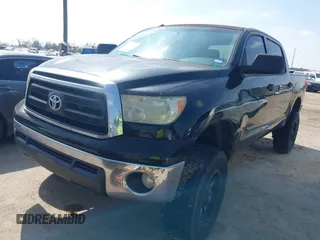 2013 Toyota Tundra 4WD Truck with VIN 5TFDW5F16DX286995, listed as a IAAI auction lot 41584571 with 118,651 mi miles. Bid and sale history available at carsss.com. Image 17.