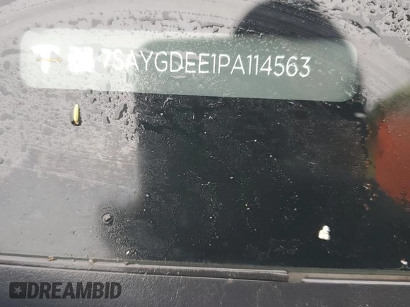 2023 Tesla Model Y Long Range z VIN 7SAYGDEE1PA114563, wystawiony jako Copart lot #44423505 z przebiegiem Nie podano mil oraz Szkody całkowita. Historia ofert i sprzedaży dostępna na DreamBid. Obrazek 12.