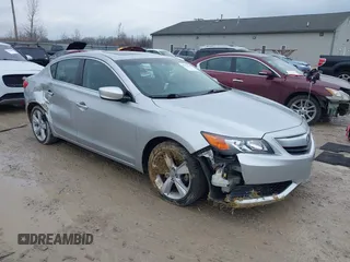 2015 Acura ILX with VIN 19VDE1F30FE002348, listed as a IAAI auction lot 41574443 with 67,008 mi miles. Bid and sale history available at carsss.com. Image 1.