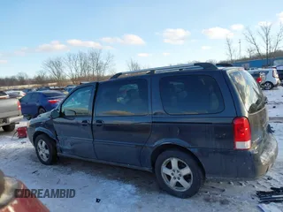 2008 Chevrolet Uplander LT w/1LT with VIN 1GNDV33138D203761, listed as a IAAI auction lot 41320741 with 178,372 mi miles. Bid and sale history available at carsss.com. Image 14.