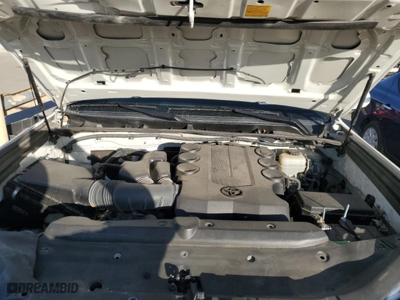 2010 Toyota 4Runner SR5 with VIN JTEZU5JR5A5011971, listed as a Copart auction lot 47256205 with 191,396 mi miles and Salvage Title. Bid and sale history available at carsss.com. Image 12.