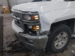 2015 Chevrolet Silverado 1500 LT with VIN 1GCVKREC5FZ175730, listed as a IAAI auction lot 41569809 with 200,755 mi miles. Bid and sale history available at carsss.com. Image 6.