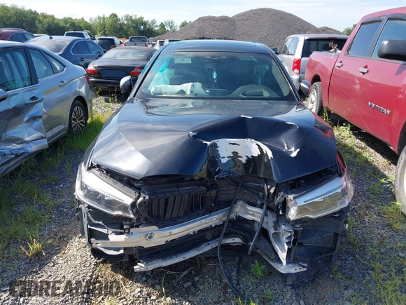 2018 BMW 5 Series M550i xDrive с VIN WBAJB9C59JB286170, выставлен на аукционе IAAI как лот 42726658 с пробегом Не указан миль и . История ставок и продаж доступна на DreamBid. Изображение 11.