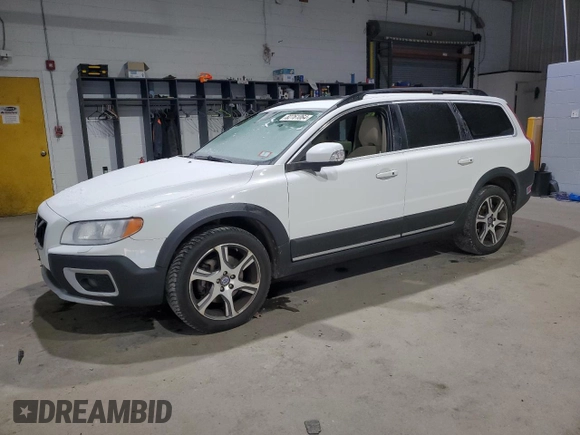 2012 Volvo XC70 T6 with VIN YV4902BZ8C1141876, listed as a Copart auction lot 82761064 with 241,538 mi miles and Clean Title. Bid and sale history available at DreamBid. Image 1.