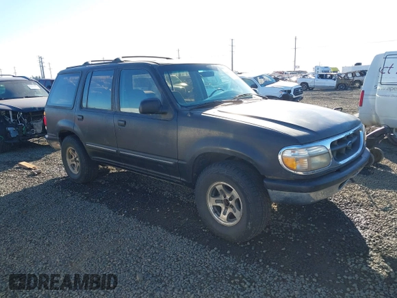 1996 Ford Explorer XL z VIN 1FMDU34X8TUA58168, wystawiony jako IAAI lot #41423645 z przebiegiem 121 839 mil mil oraz . Historia ofert i sprzedaży dostępna na DreamBid. Obrazek 1.
