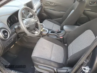 2022 Hyundai Kona SE with VIN KM8K2CAB6NU915757, listed as a Copart auction lot 42682815 with 27,967 mi miles and Salvage Title. Bid and sale history available at carsss.com. Image 7.