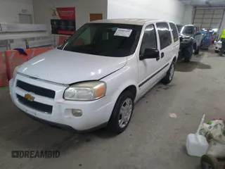 2008 Chevrolet Uplander Cargo with VIN 1GBDV13138D211828, listed as a IAAI auction lot 41607439 with 191,224 mi miles. Bid and sale history available at carsss.com. Image 2.